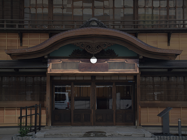 Ranma (transom) and funahijiki (boat bracket arm)